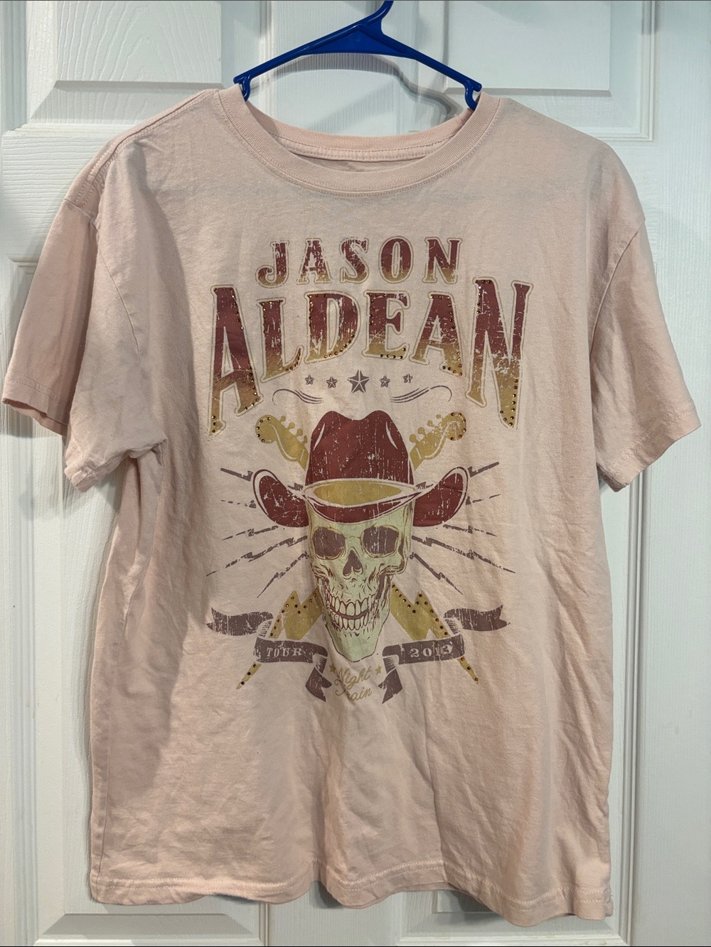 Buckle Jason Aldean Pale Pink Graphic Tee